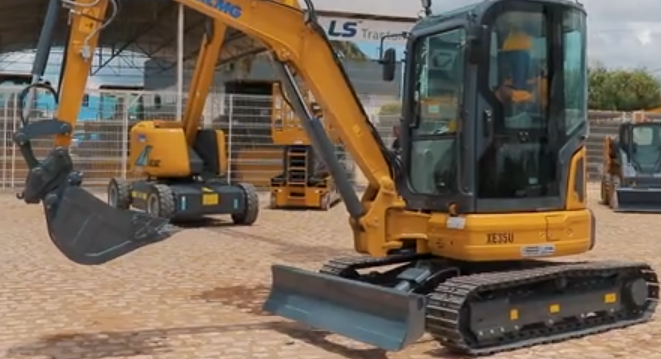 Mini Escavadeira Hidráulica XCMG XE35U